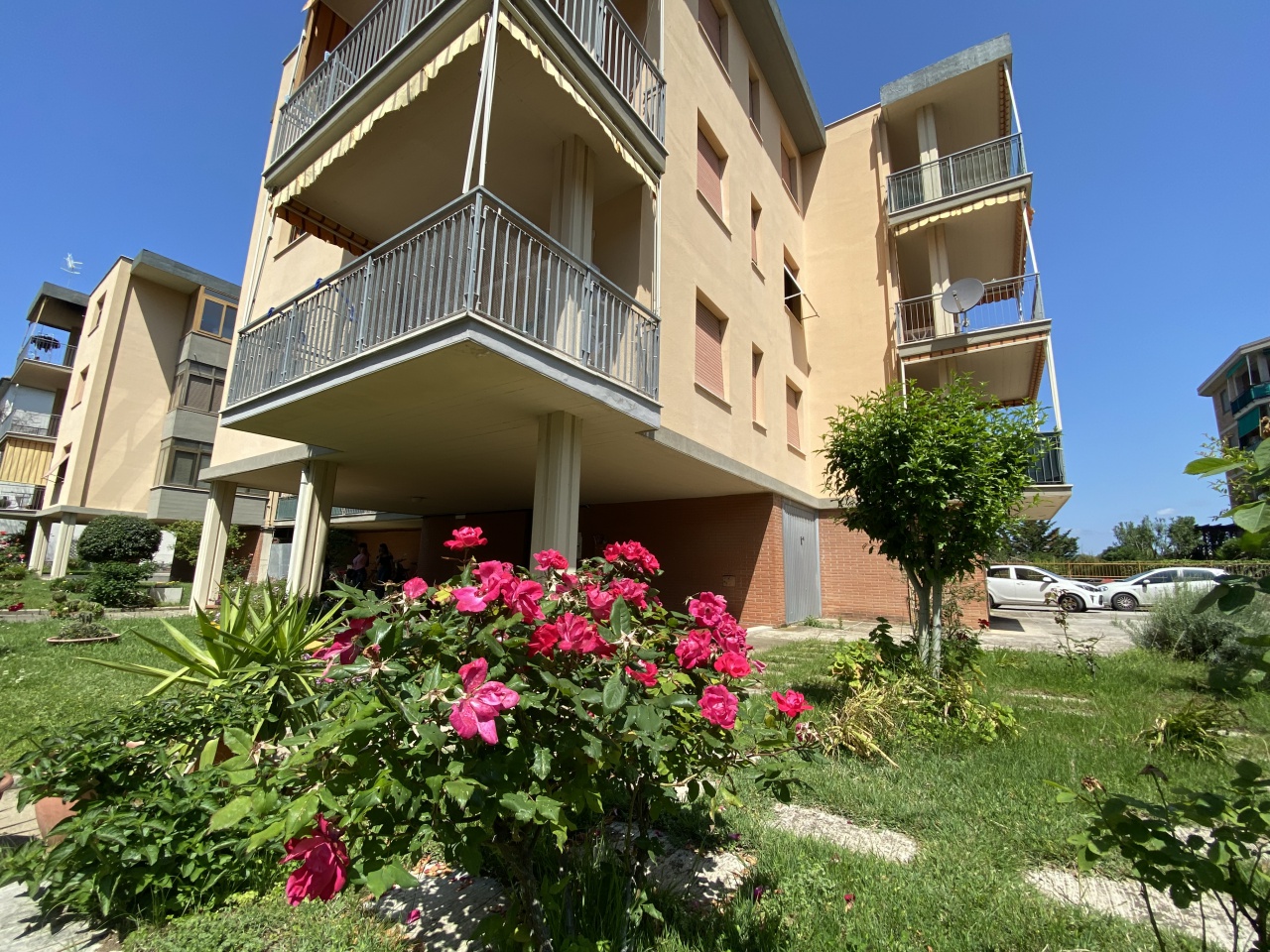 Immagine 00233401/v31_cortile_647216243497f.jpg